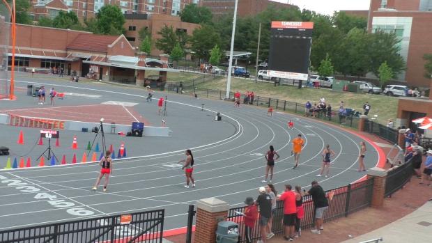 Girls 4x400 Relay Finals Section 3