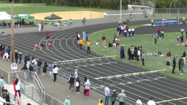 Varsity Boys 110 Hurdles Finals Section 7 - Joe Lykes