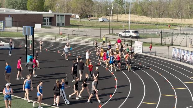 Boys 1600 Finals Section 3