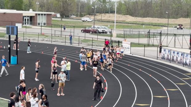 Girls 1600 Finals Section 3