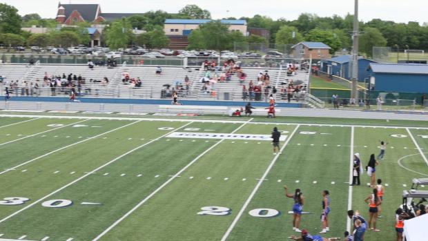 Boys 4x200 Relay Finals Section 1
