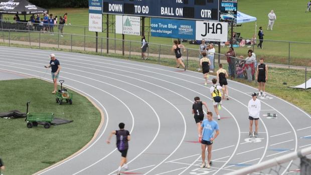 Boys 400 Finals Section 1
