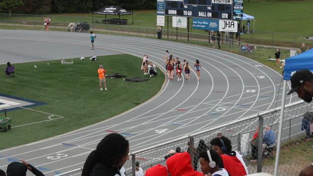 Girls 4x800 Relay Finals Section 1