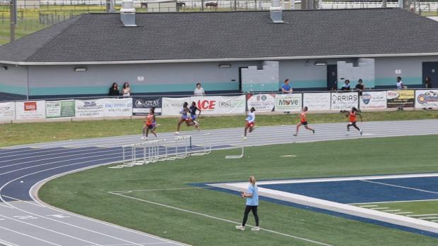 Girls 200 Finals Section 5