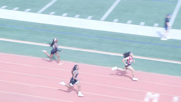 Girls 200 Finals Section 9