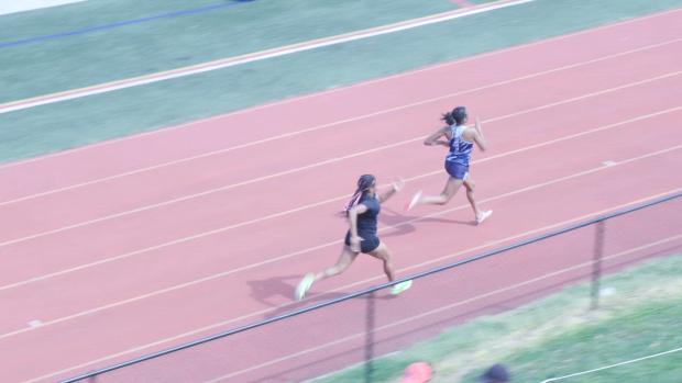 Girls 200 Finals Section 12