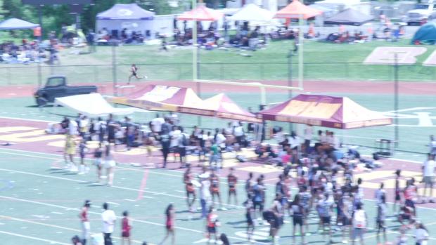 Girls 4x200 Relay Finals Section 2