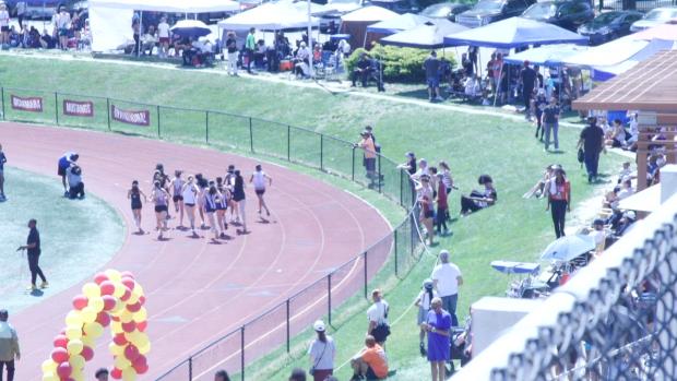 Girls 1600 Finals Section 2