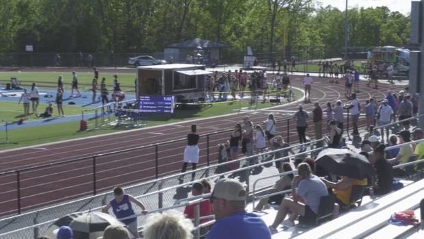 JV Boys 400 Finals Section 1