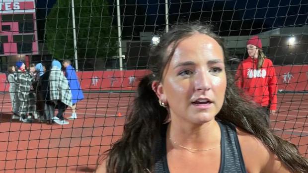 Ashlynn Lindt clawed her way to a win in the 3200- sec 3