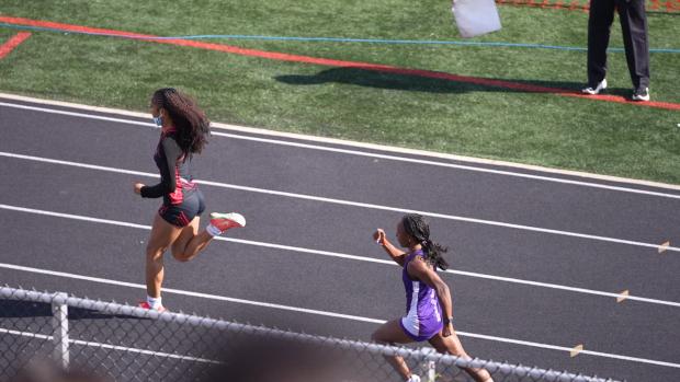 Girls 100 Prelims Heat 1