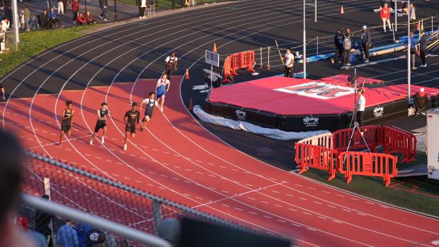Boys 200 Prelims Heat 1