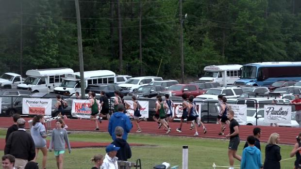 Boys 1600 Finals Section 1