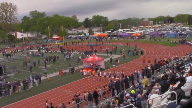 Boys 4x800 relay, sec 2