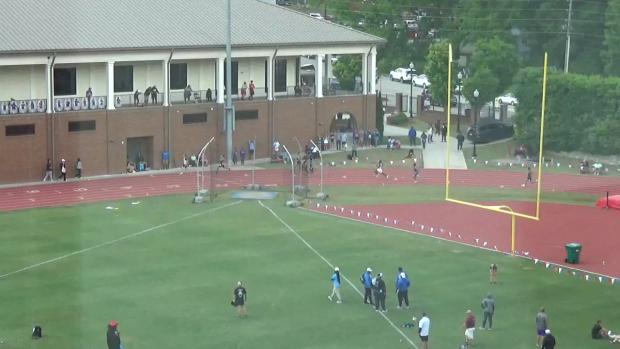 Boys 400 Heat 1