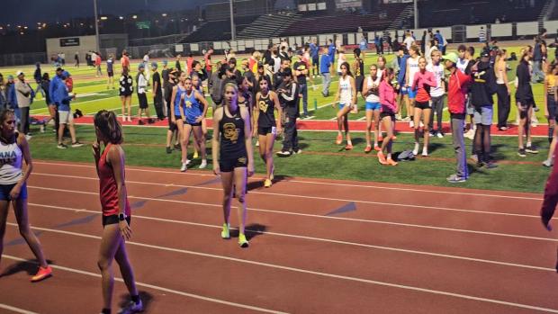 Varsity Girls 4x400 Relay Finals