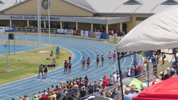 Girls 3A3 4x800