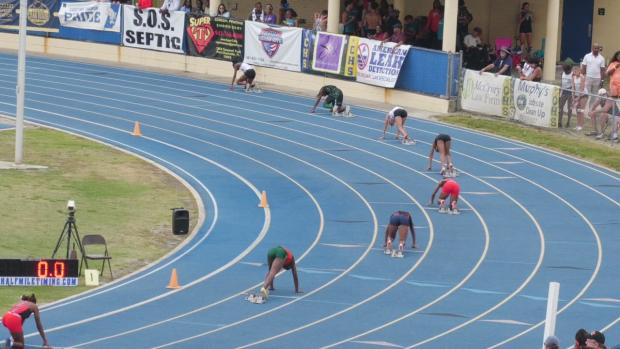 Girls 3A3 400m Heat 2