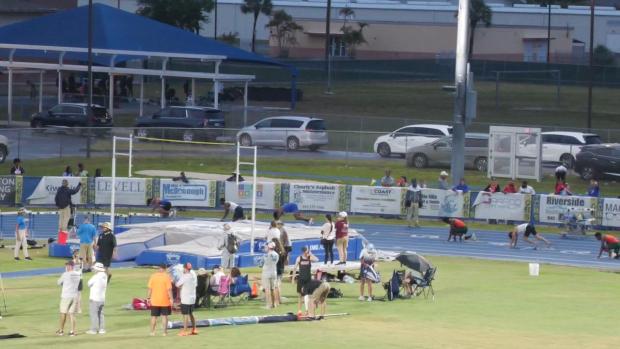 Boys 3A3 200m Heat 1