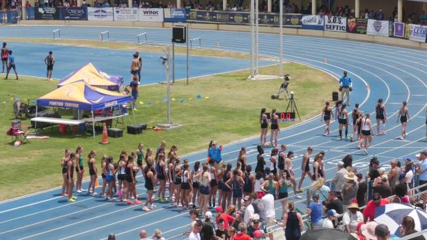 Girls 4A3 4x800