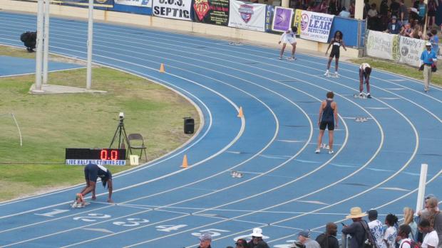 Boys 4A3 400m Heat 1
