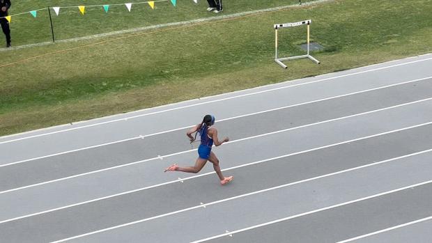 Girls 400 Finals Section 3