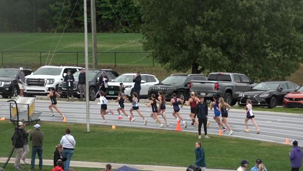 Girls 1600 Finals Section 1
