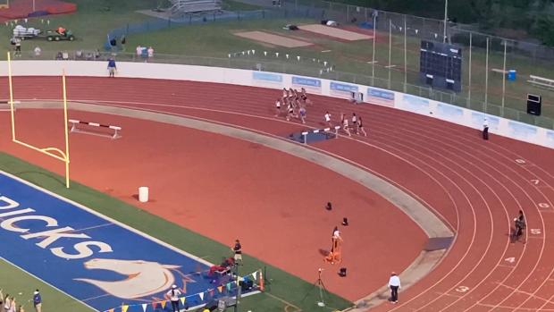 High School Girls' 5A 1600m, Finals 1