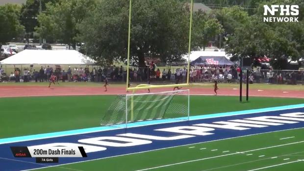 7A Girls 200 Finals Section 1