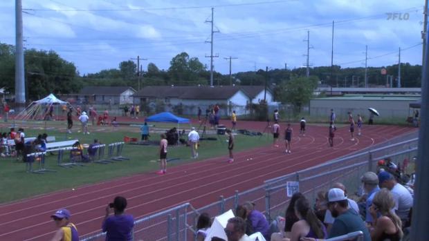 3A Boys 4x200 Relay Finals Section 2