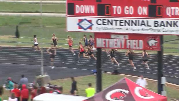4A Girls 4x800 Relay Finals Section 1
