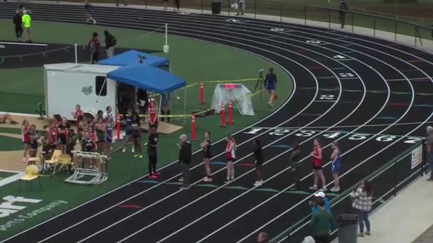 1A Girls 4x800 Relay Finals Section 1