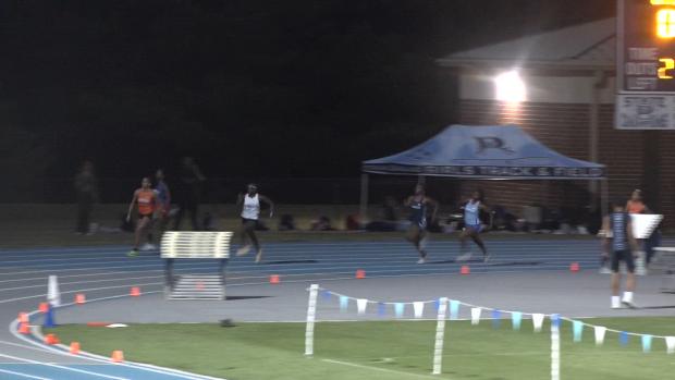 Girls 200 Finals Section 4