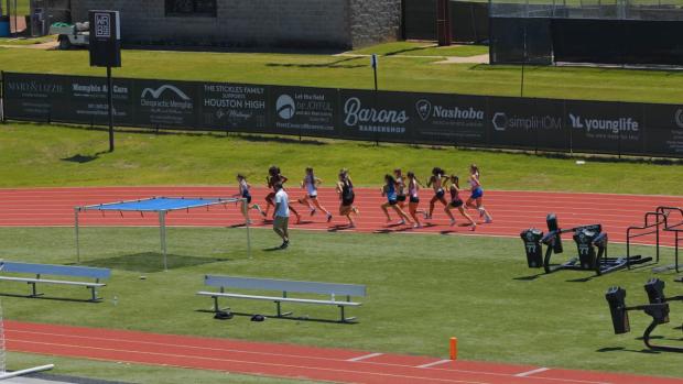 Girls 4x800 Relay Finals Section 1