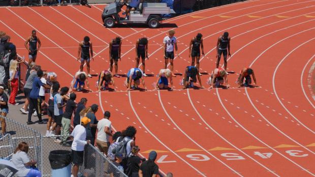 Boys 200 Finals Section 1