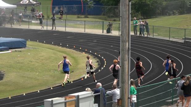 Boys 800 Finals Section 1