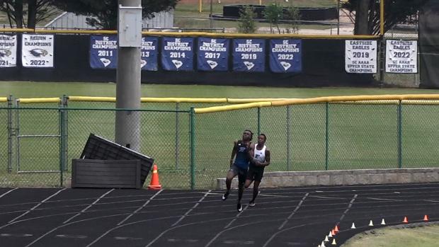 Boys 200 Finals Section 1