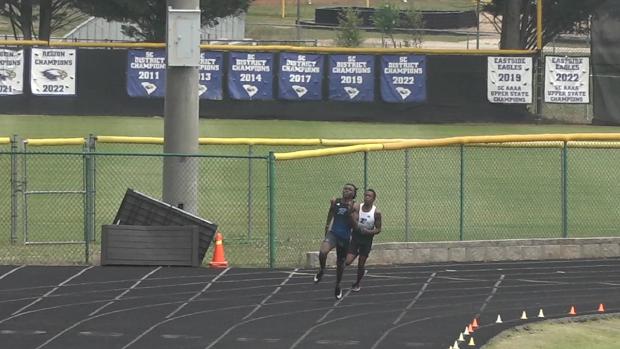 Boys 200 Finals Section 3