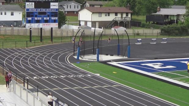 Girls 200 Finals Section 4
