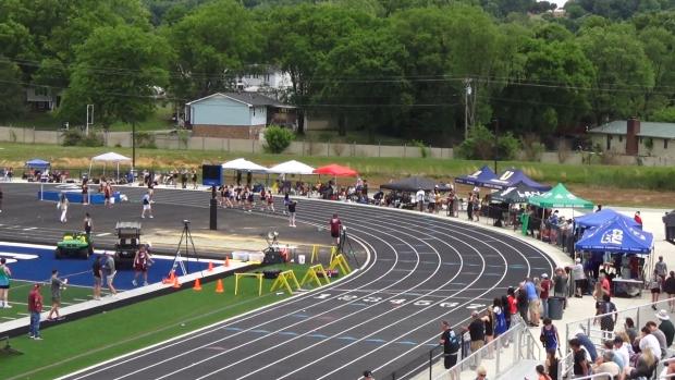 Girls 1600 Finals Section 1