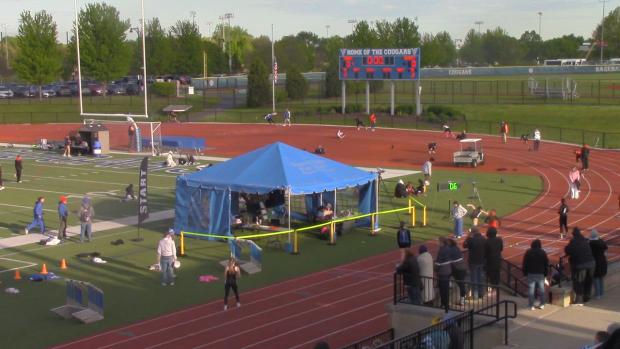 Girls 4x200 relay, sec 2