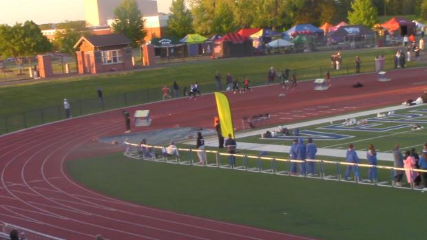 Girls 200, sec 5
