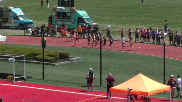 Group 4 Girls 1600 Finals Section 3