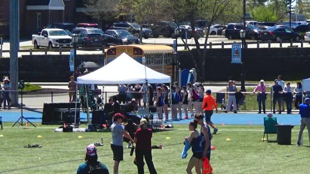 Girls 3200 Finals Section 1