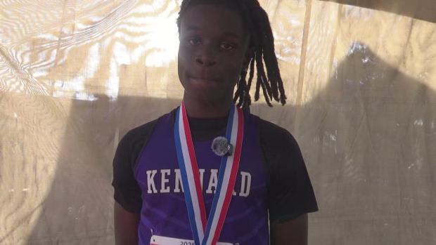 Devonte Toliver earns bronze in 1A 100m