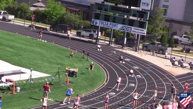 4A Girls 4x400 Relay Finals Section 1