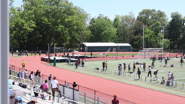 Group 4 Girls 200 Finals Section 4