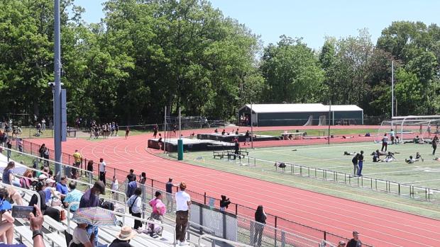 Group 4 Girls 200 Finals Section 1