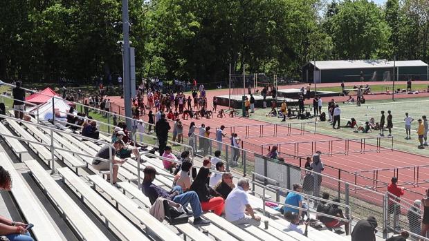 Group 4 Girls 100 Hurdles Prelims Heat 2