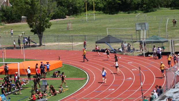 Group 2 Girls 4x400 Relay Finals Section 1